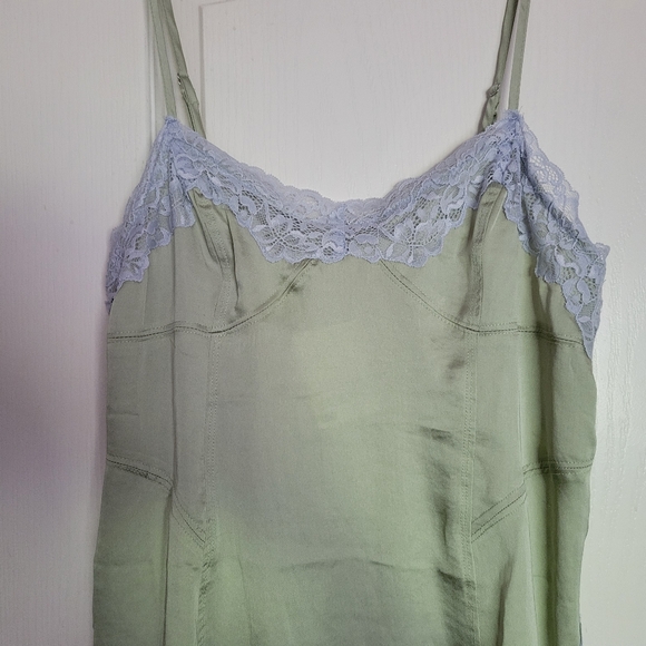 ⭐️FREE PEOPLE ARIES RISING MINI SLIP SIZE S - Picture 7 of 8